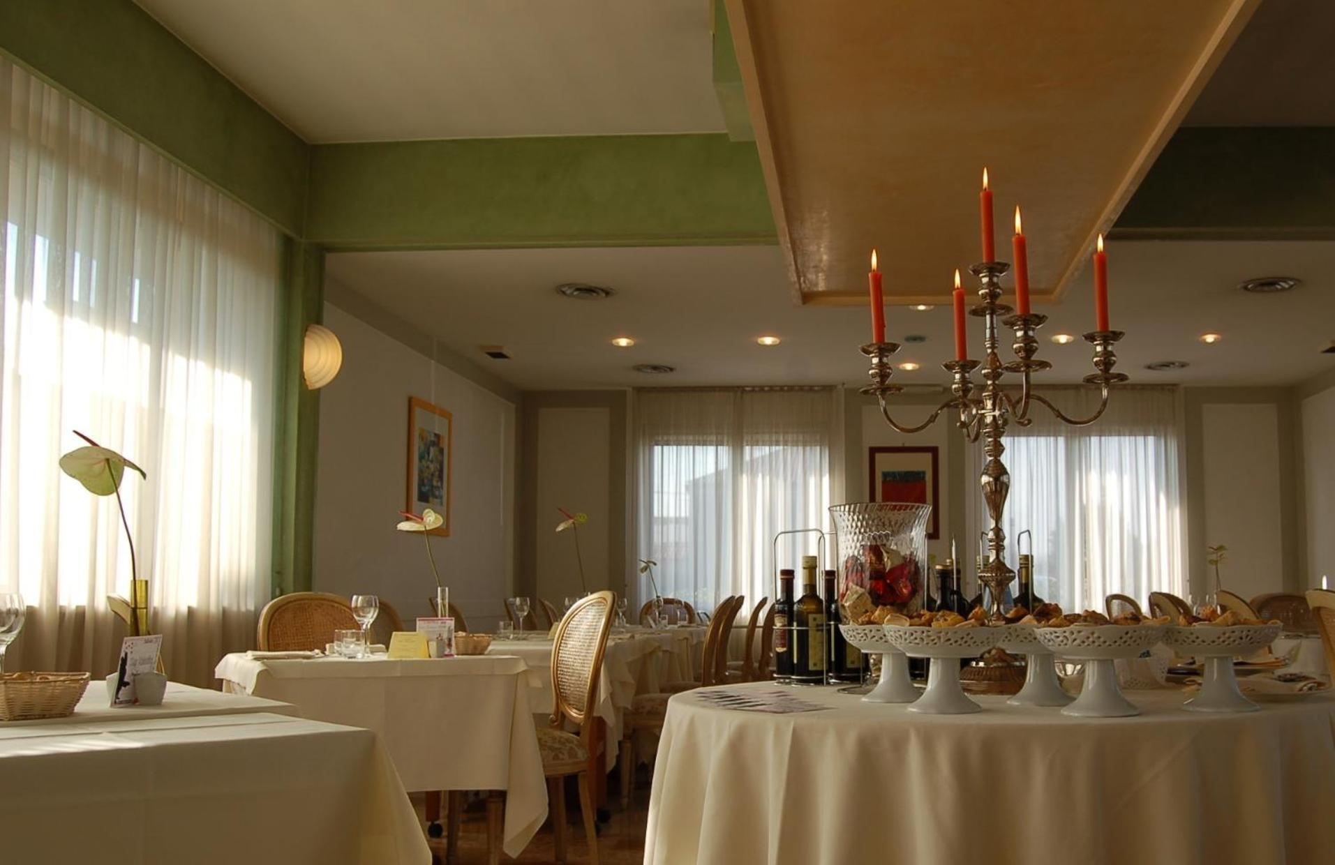 Locanda Il Burchiello Oriago Di Mira Luaran gambar