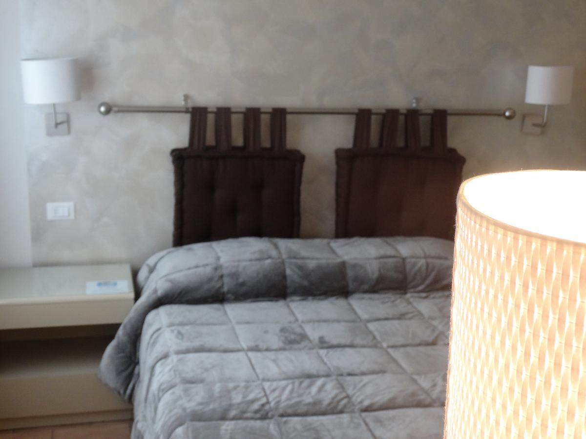 Locanda Il Burchiello Oriago Di Mira Luaran gambar